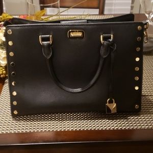 MK black purse
